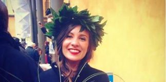 Morta di meningite. Aveva parenti a Fenegrò. Federica Bombana nel giorno della sua laurea. Foto presa dal profilo Facebook.
