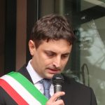 Claudio Canobbio, sindaco di Fenegrò, inaugura il Museo Permanente Mario Bogani – fotografia © Giancarlo Nicoli