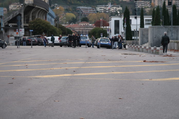 2019_11_26_IMG_2811 Como, martedì 26 novembre 2019. Presidio di Polizia, e controlli antidroga ai giardini a lago. Fotografia © 2019 Silvio Riva.