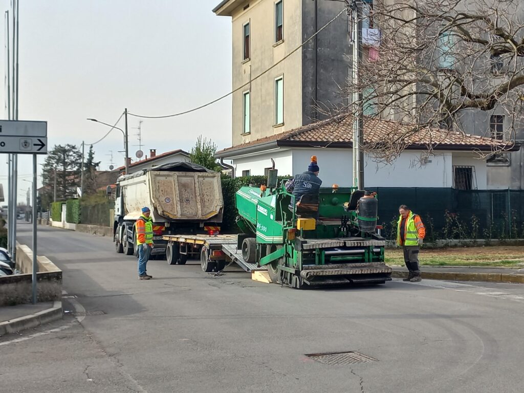 Fenegrò. Lavori in Municipio - Fotografia © Giancarlo Nicoli