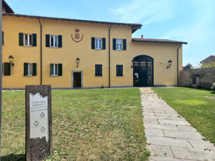 Il Centro Medico polifunzionale San Giovanni di Fenegrò. Fotografia © Giancarlo Nicoli.