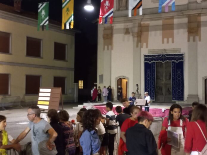 Fenegrò, giovedì 8 settembre. In attesa dell'inizio delle gare. Fotografia © Egisto Veneziani